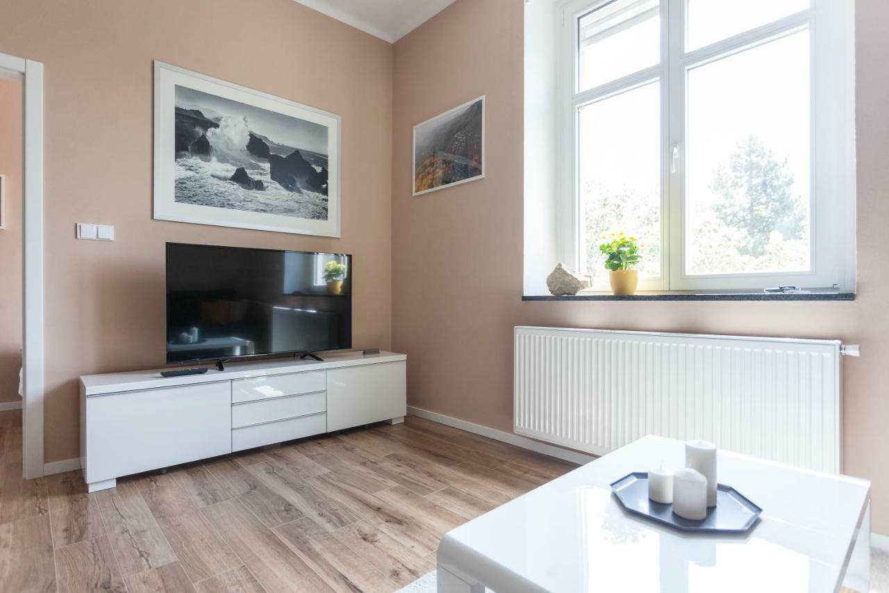 Eliska Apartament *